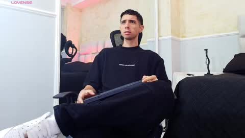 L I I A M online show from 11, 3, 2025