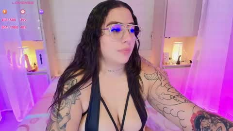         online show from 10, 2, 2025