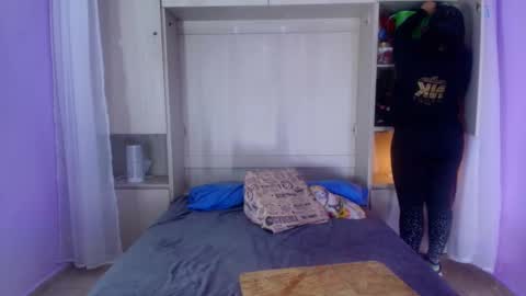         online show from 26, 9, 2025