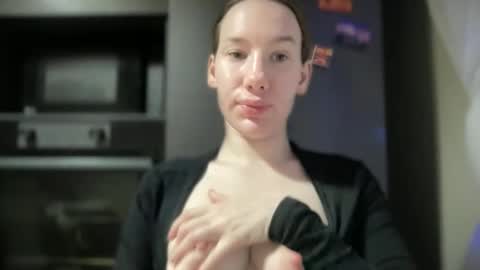 Snapshot of liissa207673 chatting on 28, 9, 2025 liissa207673 online show from 28, 9, 2025