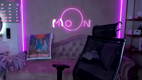 Snapshot of lika_moon chatting on 6, 10, 2025 Lika online show from 6, 10, 2025