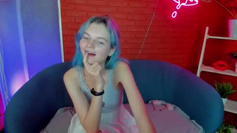 Snapshot of lika_sky chatting on 12, 10, 2025 lika_sky online show from 12, 10, 2025