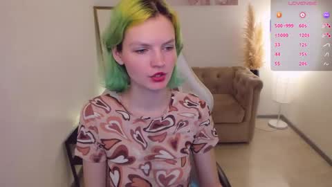 Snapshot of lika_sky chatting on 28, 4, 2026 lika_sky online show from 28, 4, 2026