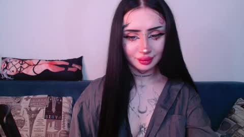 Alisa tattogirl online show from 10, 9, 2025