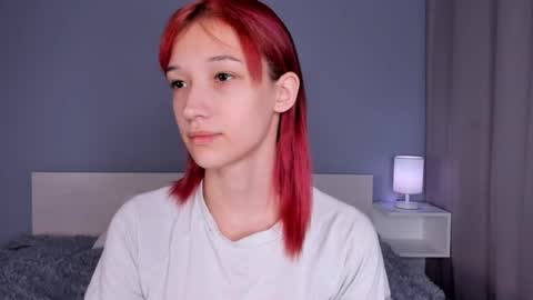 Snapshot of likalens chatting on 15, 9, 2025 Emi online show from 15, 9, 2025