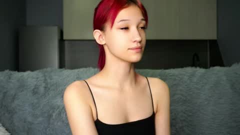 Snapshot of likalens chatting on 15, 10, 2025 Emi online show from 15, 10, 2025