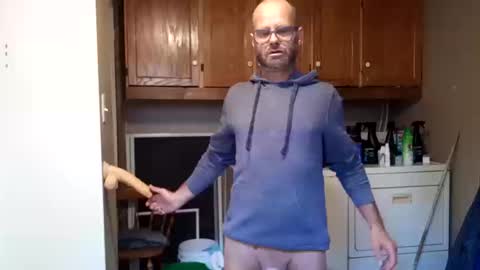 Snapshot of likedoingit69 chatting on 14, 10, 2025 St pierre online show from 14, 10, 2025