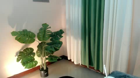 Snapshot of likliklicklengleng chatting on 6, 2, 2025 Leng online show from 6, 2, 2025