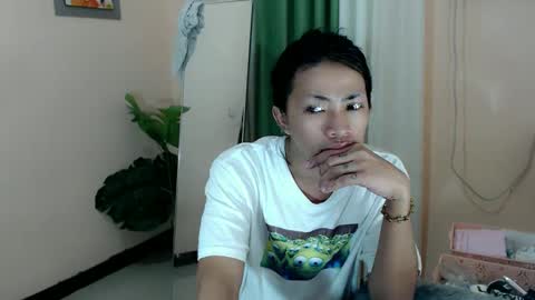 Snapshot of likliklicklengleng chatting on 9, 3, 2025 Leng online show from 9, 3, 2025