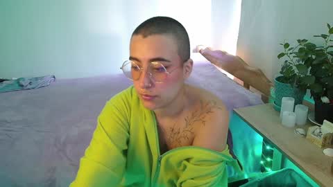 im MIA  -- MY OF is catsito3 online show from 8, 1, 2025