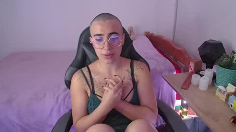 im MIA  -- MY OF is catsito3 online show from 29, 1, 2025