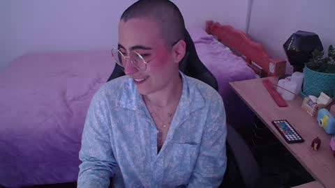 im MIA  -- MY OF is catsito3 online show from 3, 2, 2025