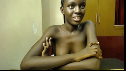 Snapshot of lil_doll_melanin chatting on 27, 4, 2026 Uni online show from 27, 4, 2026