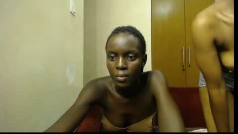 Snapshot of lil_doll_melanin chatting on 2, 5, 2026 Uni online show from 2, 5, 2026