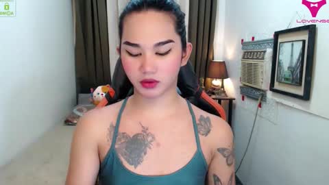 LILY online show from 12, 11, 2025