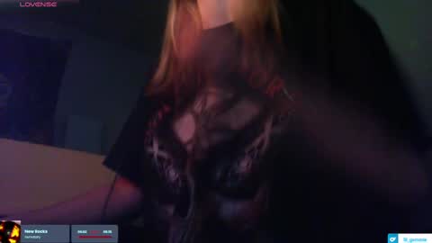 Snapshot of lil_gem chatting on 20, 9, 2025 lil gemmie online show from 20, 9, 2025