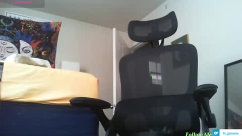 Snapshot of lil_gem chatting on 2, 10, 2025 lil gemmie online show from 2, 10, 2025