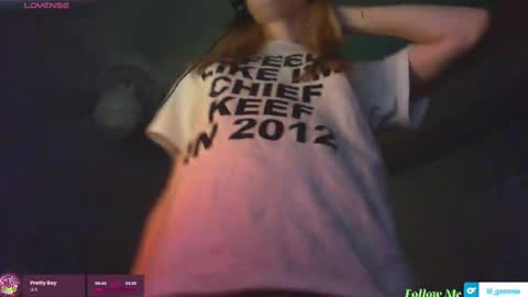 Snapshot of lil_gem chatting on 30, 10, 2025 lil gemmie online show from 30, 10, 2025