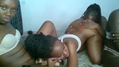 lil_meg online show from 5, 3, 2026