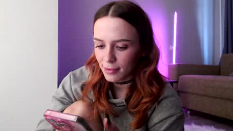 Snapshot of lil_reya chatting on 5, 2, 2025 INST Lil happines s online show from 5, 2, 2025