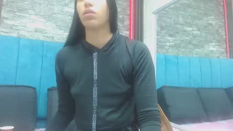 Snapshot of lil_rose2006 chatting on 17, 11, 2025 lil_rose2006 online show from 17, 11, 2025