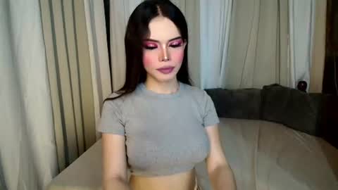 Snapshot of lil_sluttyangel chatting on 15, 4, 2026 ANGEL online show from 15, 4, 2026