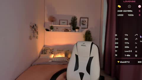 Snapshot of lil_stephanie chatting on 14, 12, 2024 YOUR LIL STEPHANIE online show from 14, 12, 2024