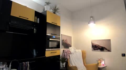 Snapshot of lil_uff chatting on 16, 2, 2026 aka princessmaya online show from 16, 2, 2026