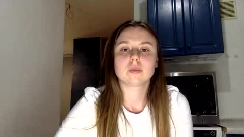 Snapshot of lilae37yis chatting on 11, 9, 2025 Lily online show from 11, 9, 2025