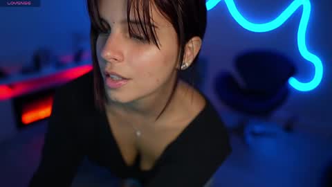Rebecca online show from 9, 5, 2026