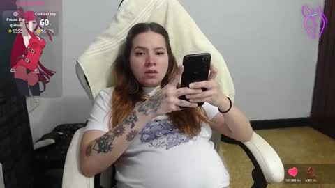 Snapshot of lilbettyhoe chatting on 11, 9, 2025 lilbettyhoe online show from 11, 9, 2025