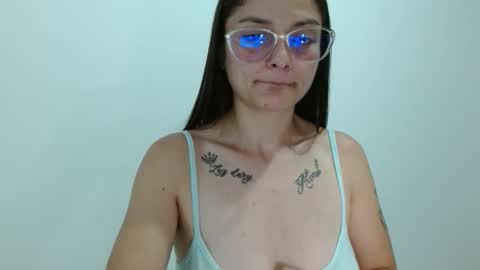 Valeri Villalobos  IG villa lobosvaleri online show from 31, 3, 2026