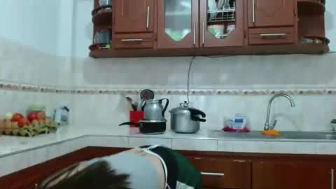 Valeri Villalobos  IG villa lobosvaleri online show from 15, 4, 2026