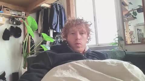 Snapshot of lilginge1 chatting on 13, 10, 2025 lilginge1 online show from 13, 10, 2025