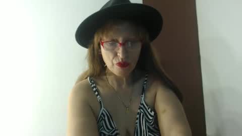 Snapshot of lilhy_mcfly chatting on 7, 11, 2025 lilieth online show from 7, 11, 2025