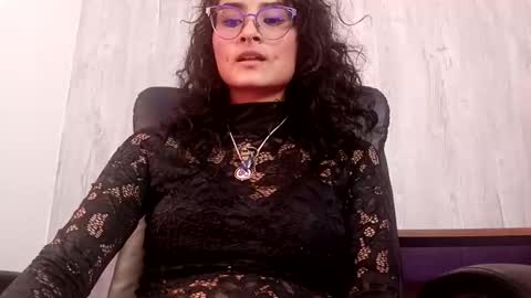 lili_clan online show from 18, 9, 2025
