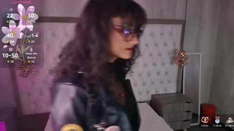 lili_clan online show from 24, 10, 2025