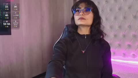 lili_clan online show from 4, 11, 2025