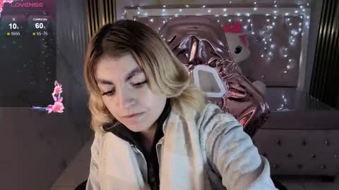 Lili online show from 19, 11, 2025