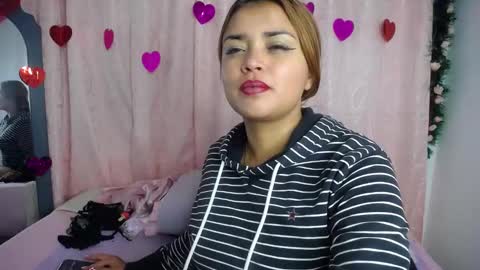 lili Matheus69 online show from 25, 2, 2025