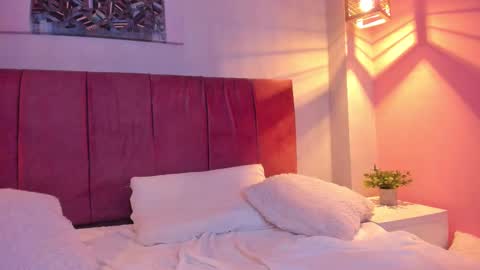 Snapshot of lili_monroy chatting on 17, 2, 2025 Lili Monroy online show from 17, 2, 2025