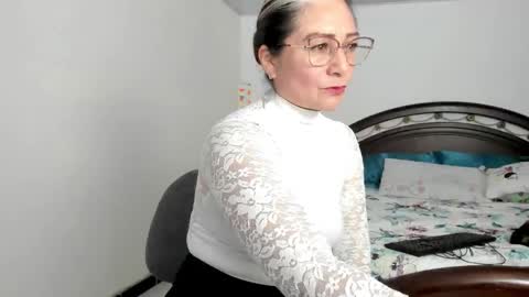 Snapshot of lilia344965 chatting on 3, 12, 2024 liliamilf online show from 3, 12, 2024