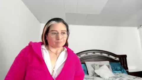 Snapshot of lilia344965 chatting on 5, 12, 2024 liliamilf online show from 5, 12, 2024