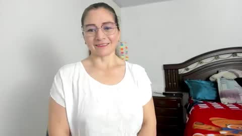 Snapshot of lilia344965 chatting on 12, 12, 2024 liliamilf online show from 12, 12, 2024