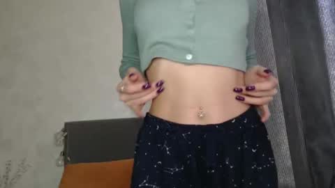 Snapshot of lilia646122 chatting on 2, 2, 2026 Lili online show from 2, 2, 2026