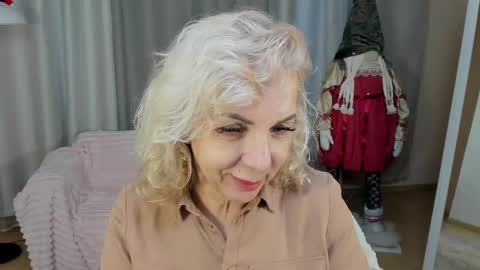 Snapshot of lilia_moons chatting on 10, 1, 2026 Lilia online show from 10, 1, 2026