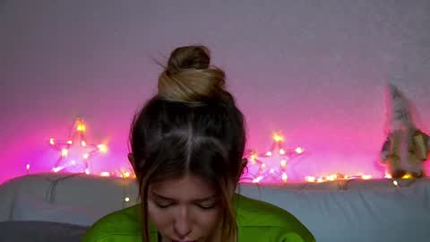 Mia online show from 15, 12, 2024