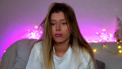Mia online show from 16, 12, 2024