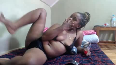 Snapshot of liliahsexie chatting on 1, 2, 2025 liliah online show from 1, 2, 2025