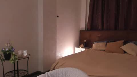 Lilian online show from 18, 11, 2025